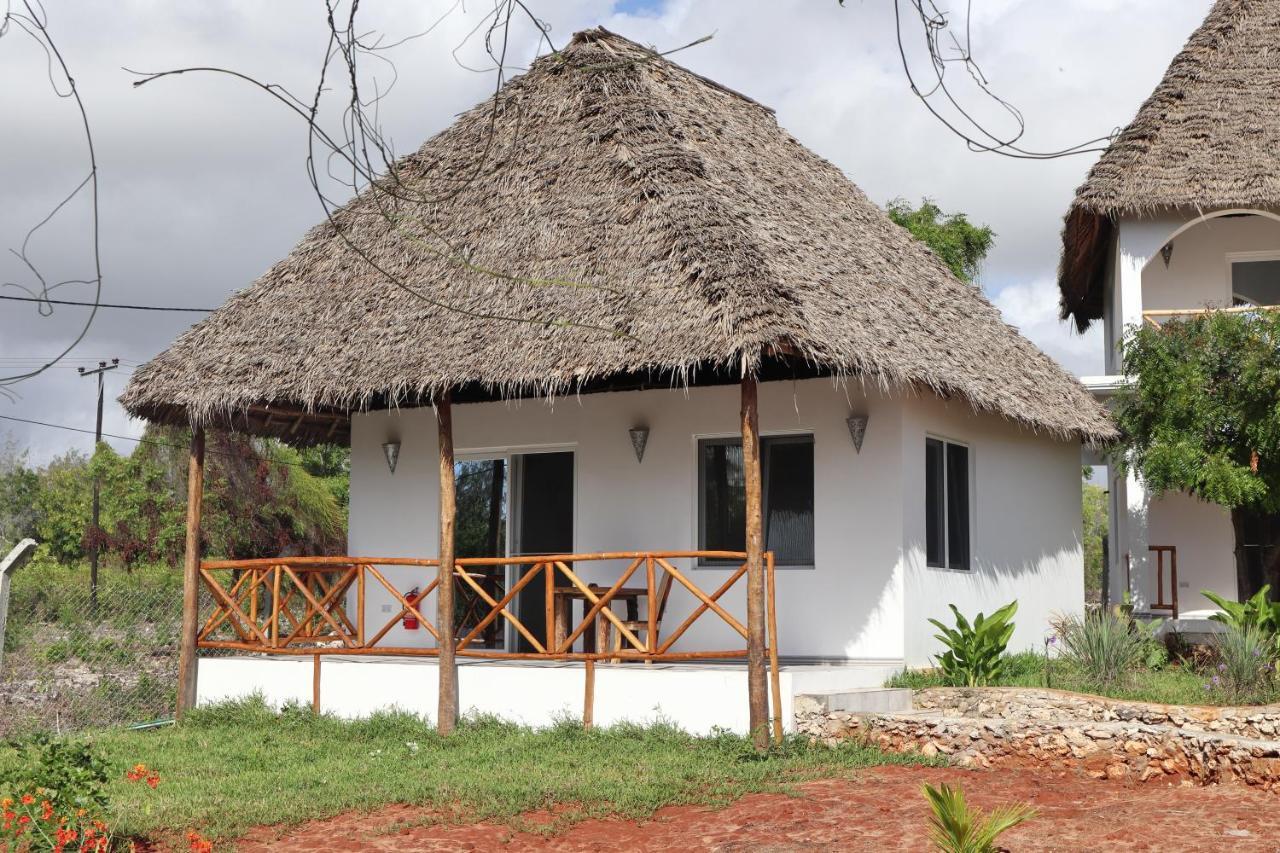 Holiday Time Bungalows Zanzibar ماتيموي المظهر الخارجي الصورة